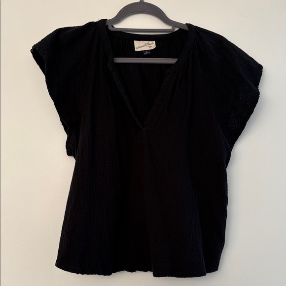 Universal Thread Tops - Universal Thread Black Gauze Flutter Sleeve Blouse M EUC